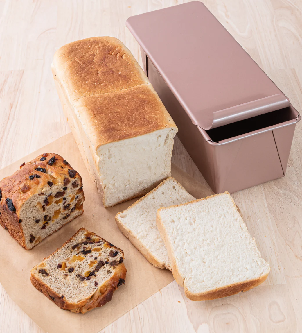 Rose Gold Bread Tin with Lid - Image 3